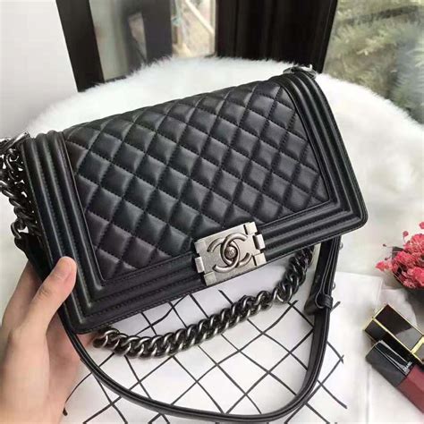 bolsa chanel boy|cheapest chanel bag 2020.